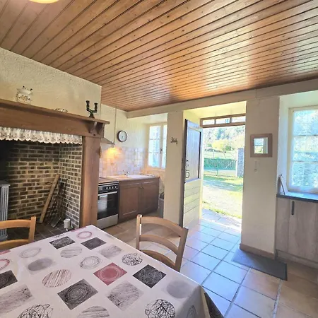 Charmante Maison Perigourdine Avec Jardin Clos, Cheminee Et A Proximite Des Sites Prehistoriques - Fr-1-616-291 *